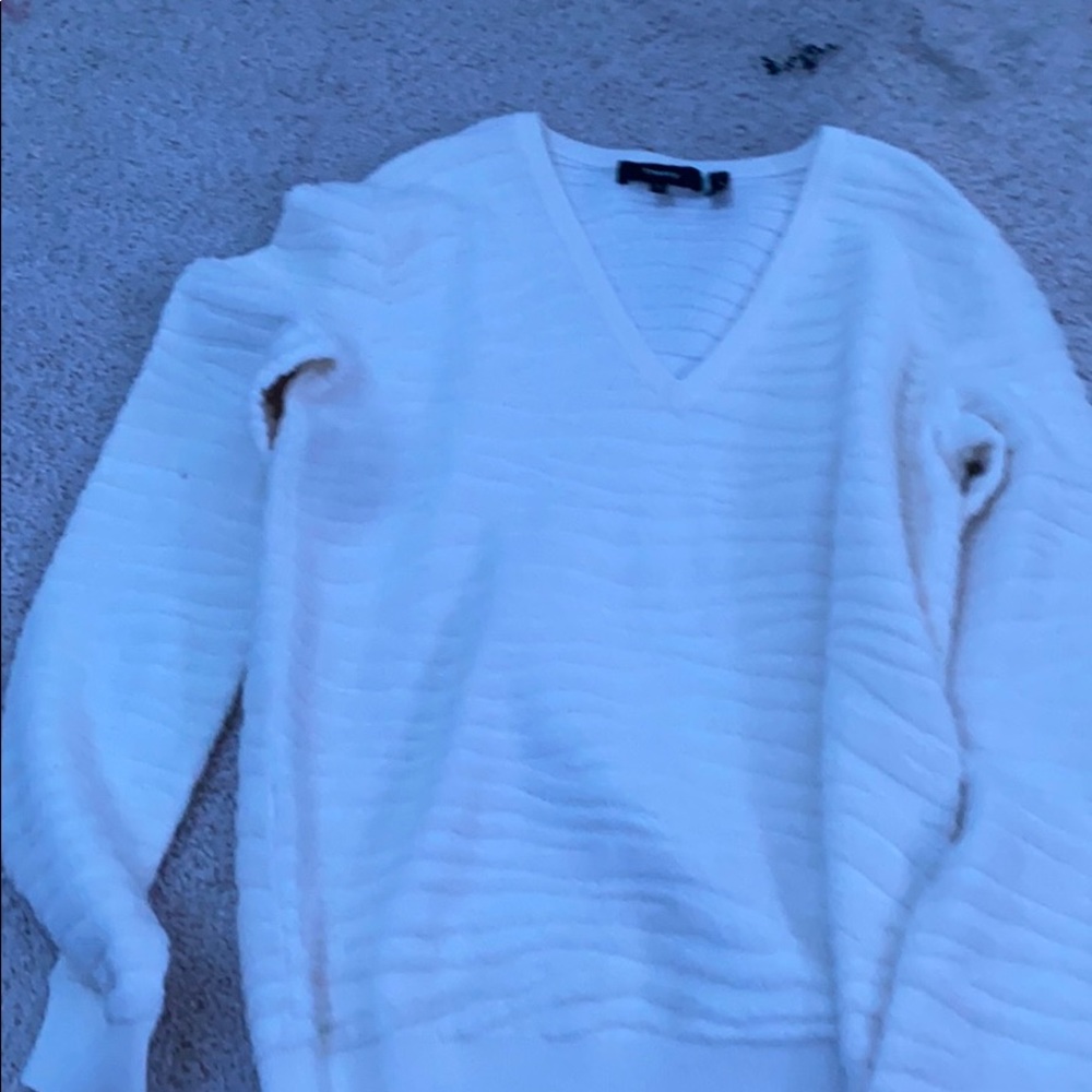 White Theory V Neck